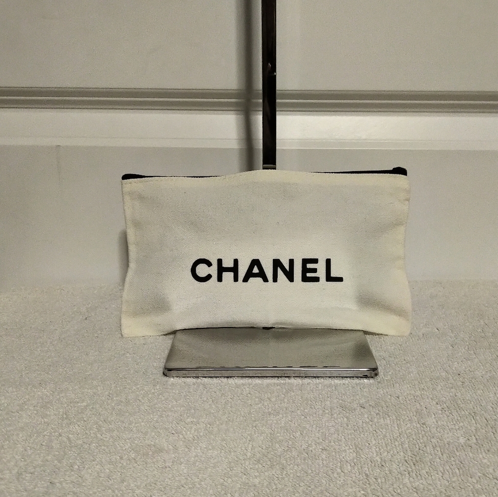 NEW Chanel CC Designer Canvas Pouch